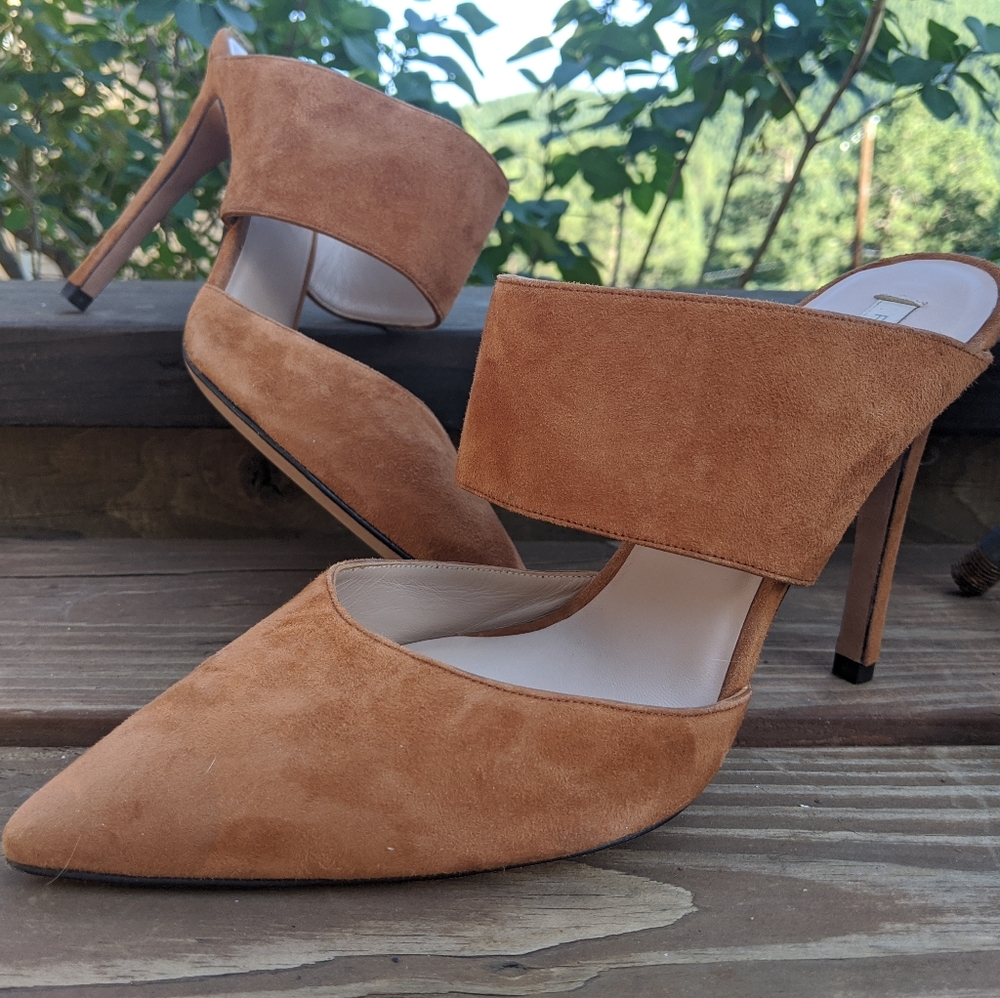 Pura Lopez Camel Stilettos